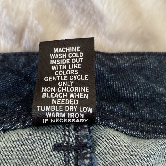 Cache Skinny Jeans - Picture 11 of 13